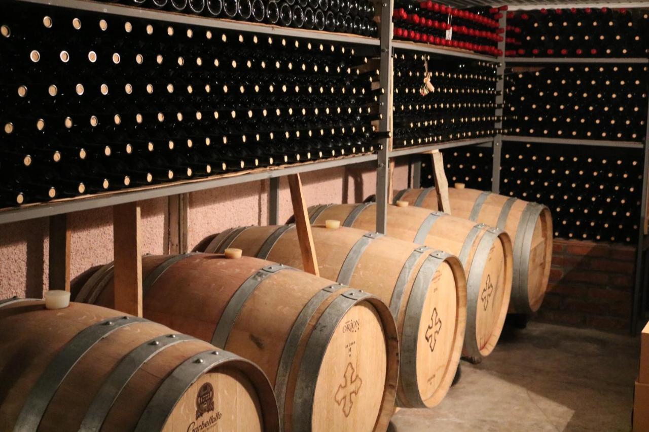 Milorava'S Guest House & Wine Cellar テラヴィ エクステリア 写真