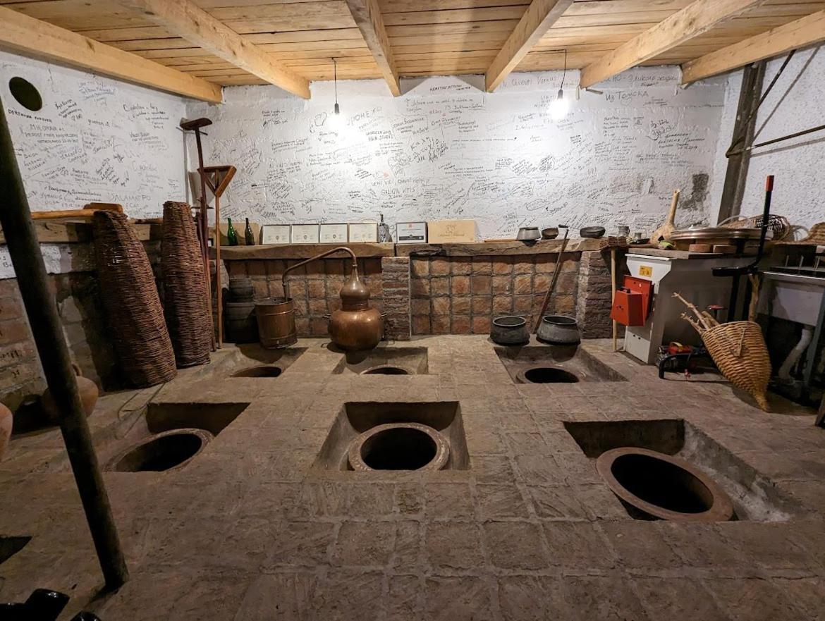 Milorava'S Guest House & Wine Cellar テラヴィ エクステリア 写真