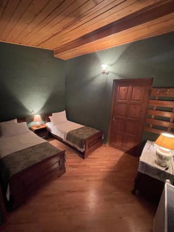 Milorava'S Guest House & Wine Cellar テラヴィ エクステリア 写真