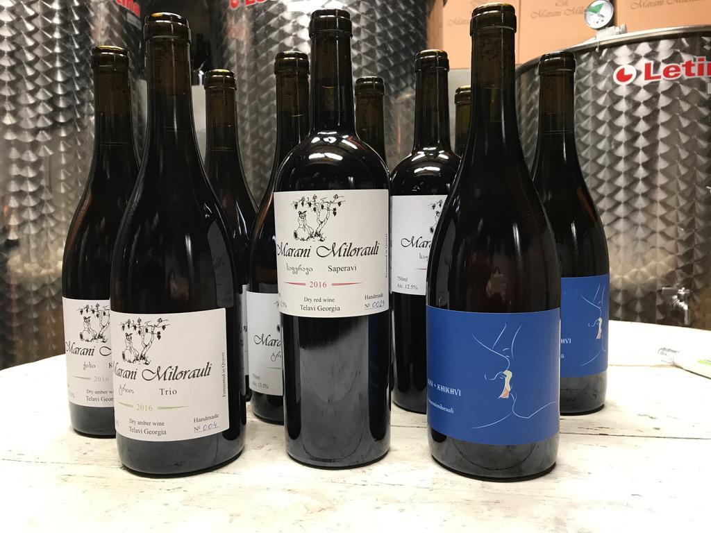 Milorava'S Guest House & Wine Cellar テラヴィ エクステリア 写真