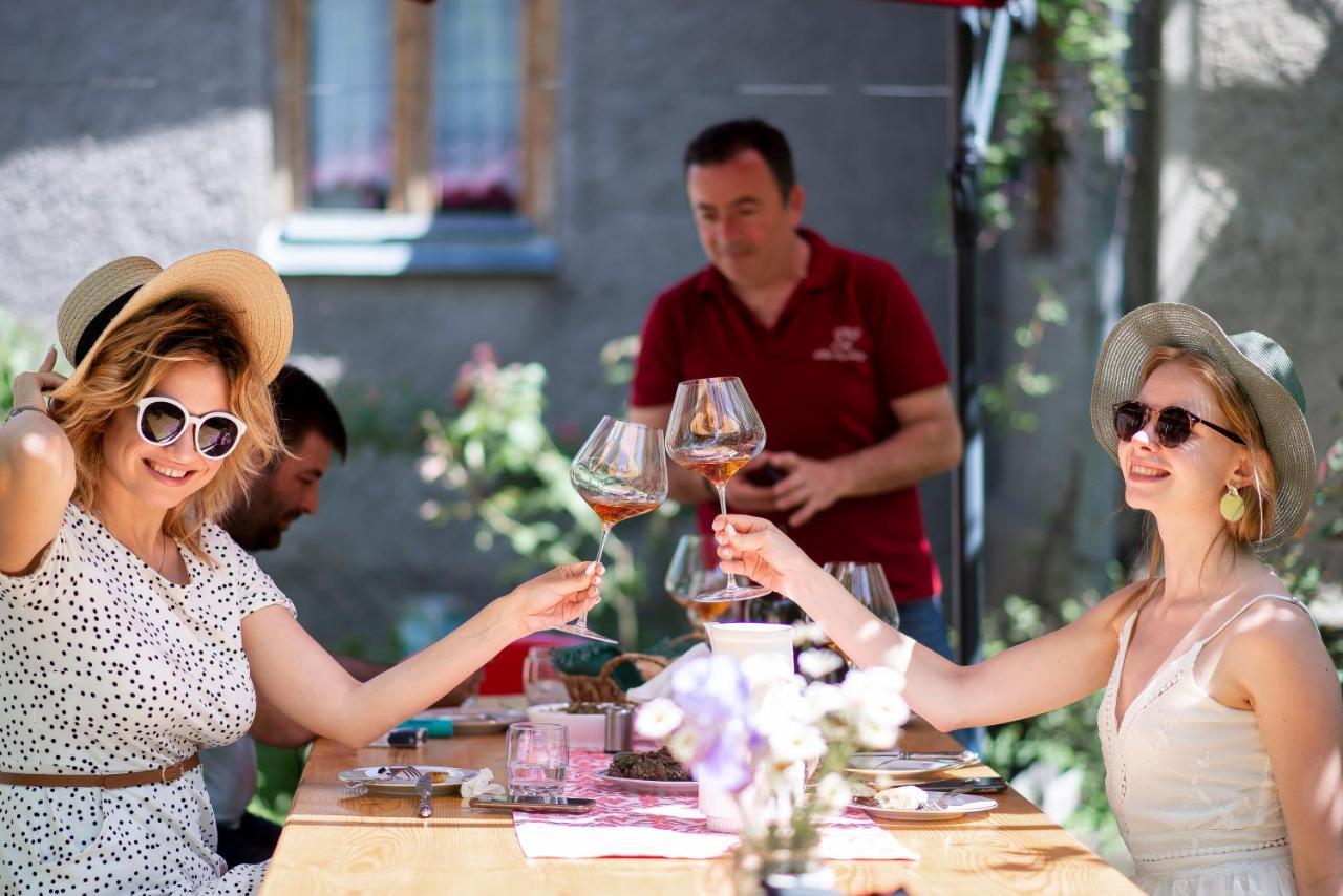 Milorava'S Guest House & Wine Cellar テラヴィ エクステリア 写真